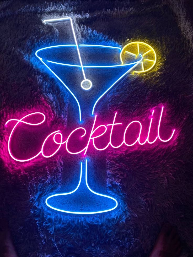 Cocktail Neon Sign - LED Custom Bar Decor