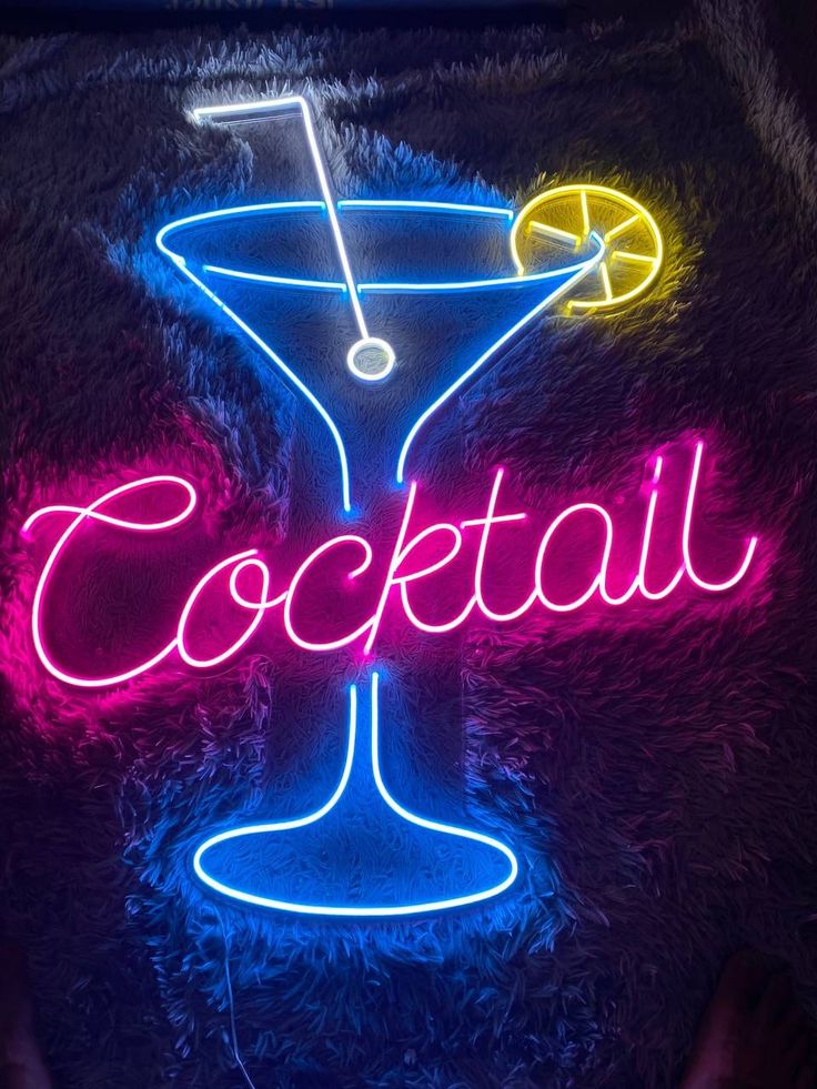 Cocktail Neon Sign - LED Custom Bar Decor